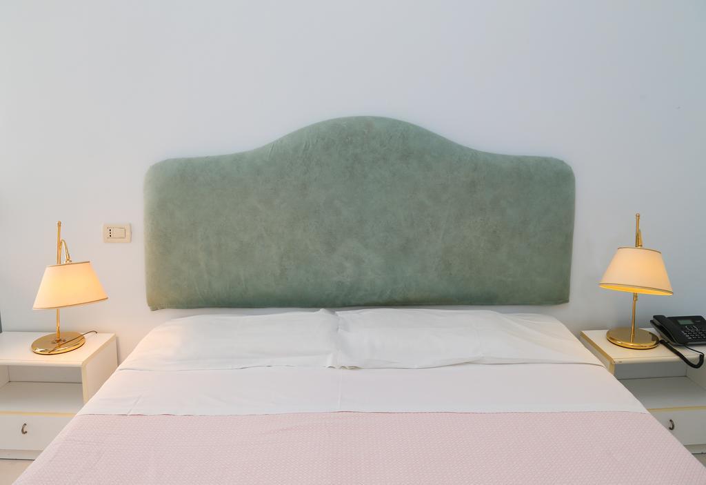 Hotel Loreley Serrara Fontana Room photo